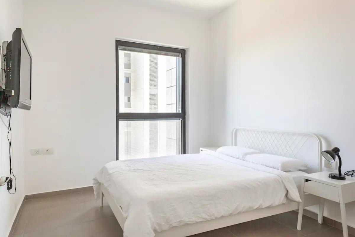 Oַ&O Group- Luxury Apt Tower Best Sea View 巴特亚姆 外观 照片