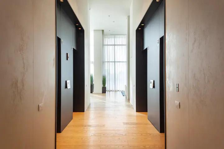 Oַ&O Group- Luxury Apt Tower Best Sea View 巴特亚姆 外观 照片