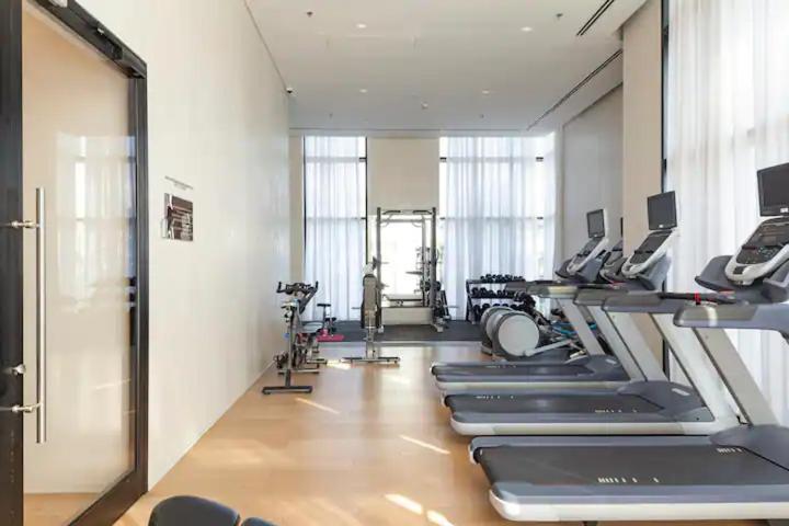 Oַ&O Group- Luxury Apt Tower Best Sea View 巴特亚姆 外观 照片