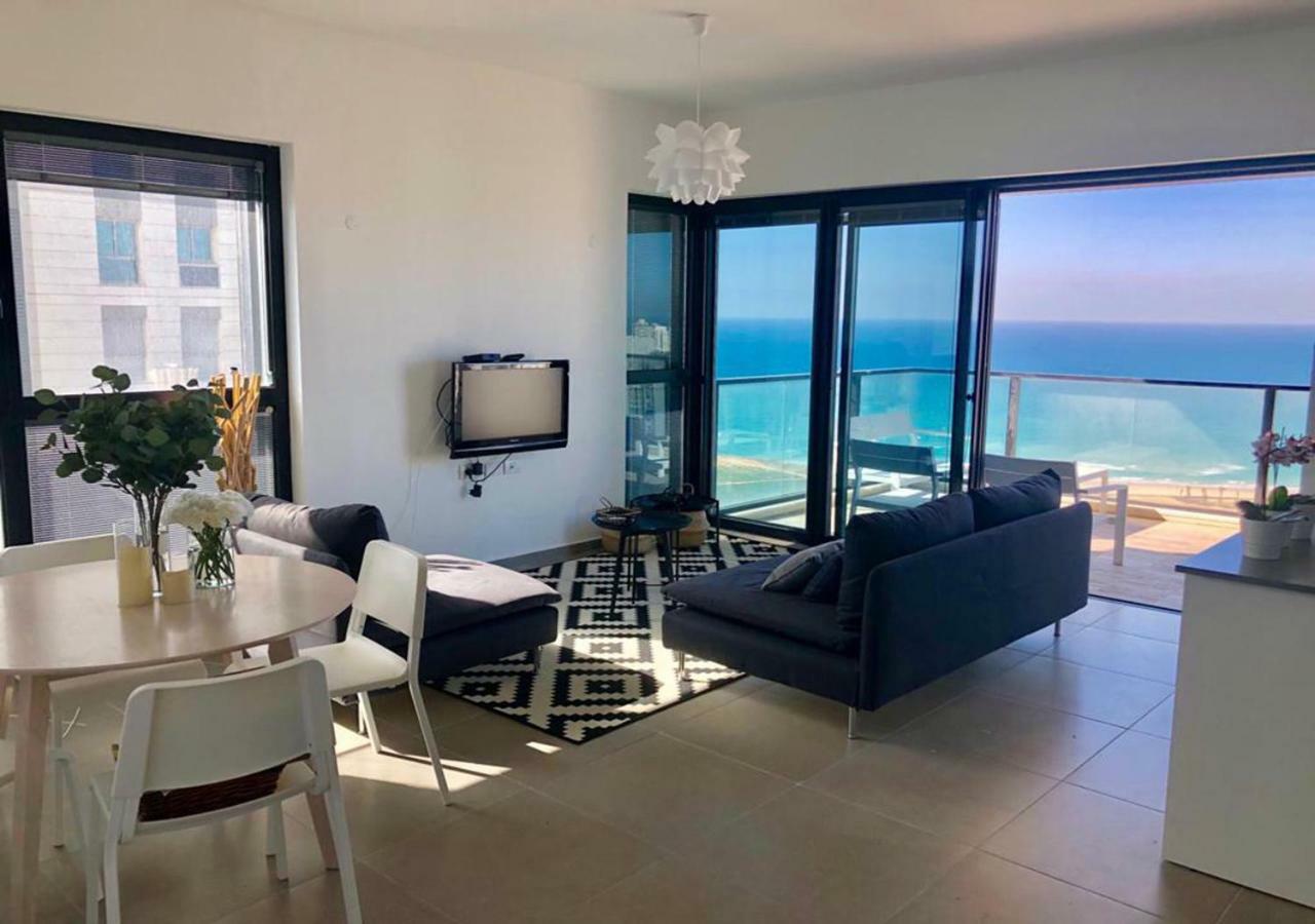 Oַ&O Group- Luxury Apt Tower Best Sea View 巴特亚姆 外观 照片