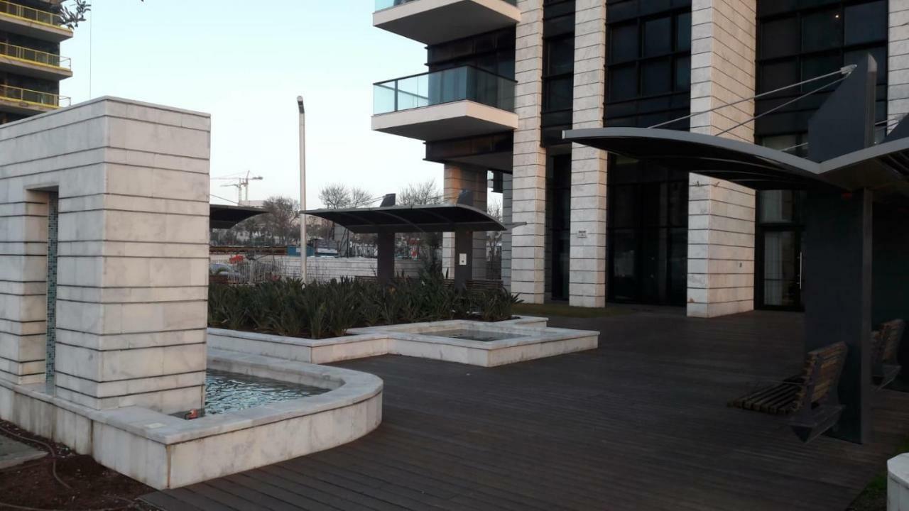 Oַ&O Group- Luxury Apt Tower Best Sea View 巴特亚姆 外观 照片
